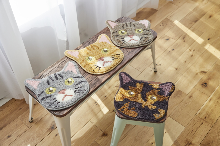 猫好きを意識したネコカオマット　全13種類